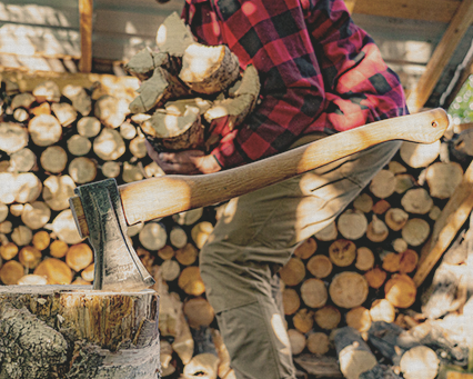 The Ultimate Guide to Splitting Firewood with the Esker Splitting Axe